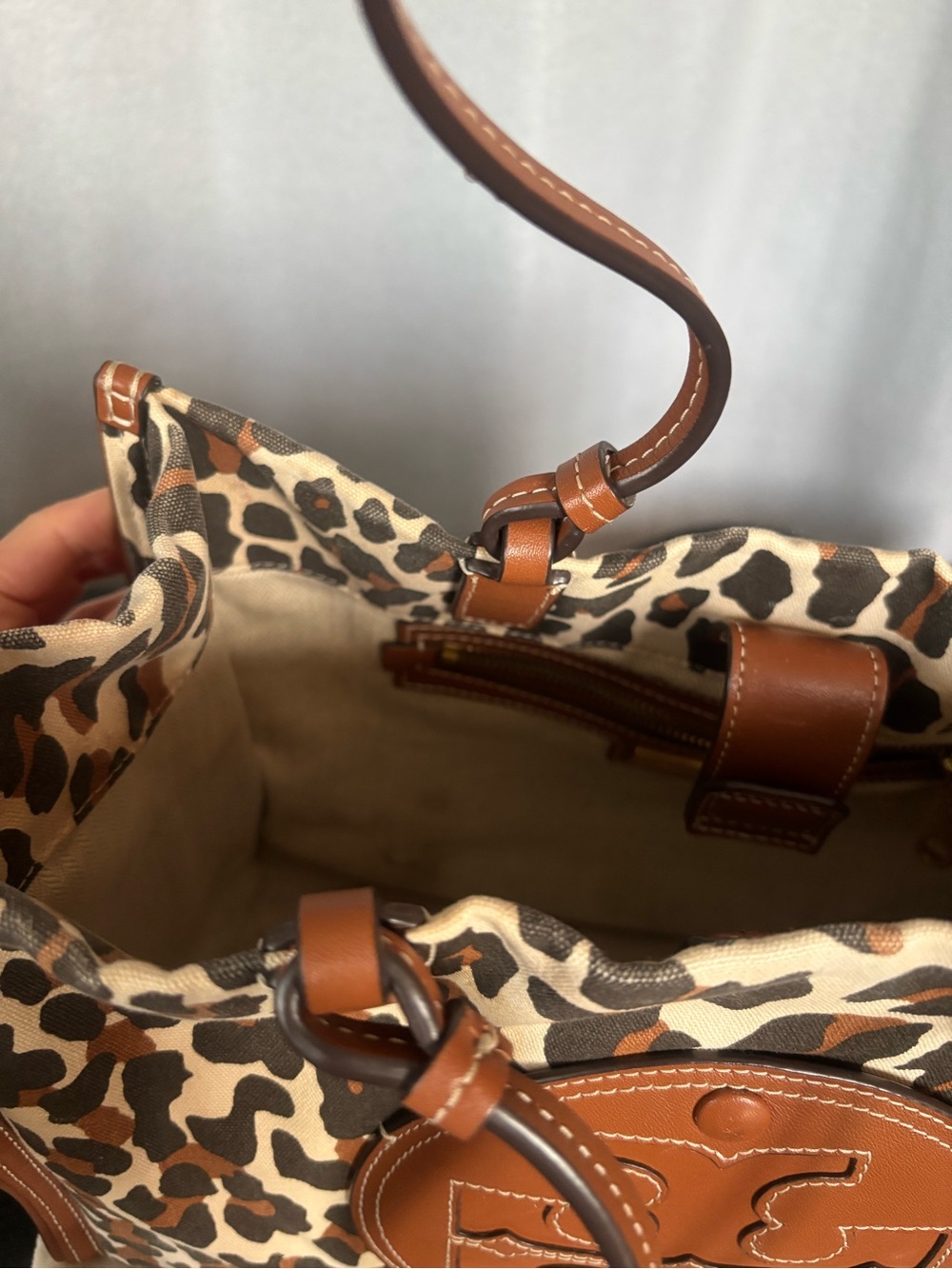 Authentic Tory Burch Ella Leopard Print Leather-Trim canvas Tote - Brown/Cream - Picture 3 of 16